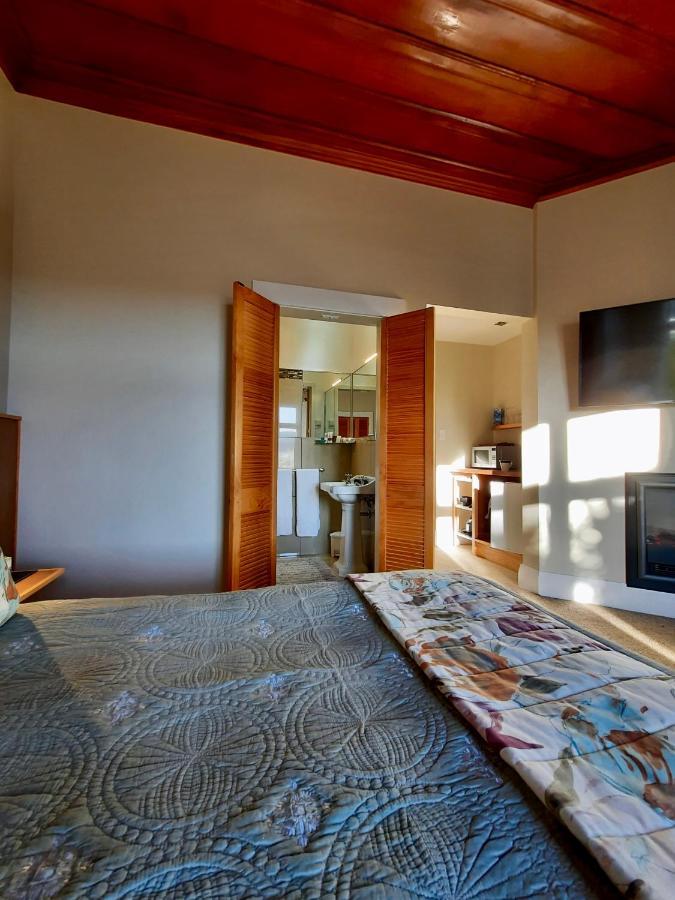Tonix Boutique Accommodation Lawrence Экстерьер фото